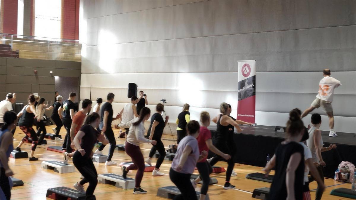 Step Aerobic in Halle 3